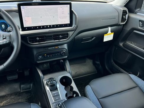 New 2025 Ford Bronco Sport Outer Banks w/ Sasquatch Outer Banks Package AWD/4WD image 39