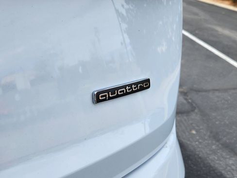 Used 2025 Audi Q7 3.0T Prestige image 32