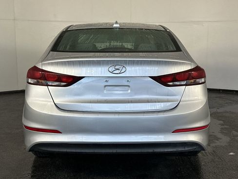 Used 2017 Hyundai Elantra SE image 8