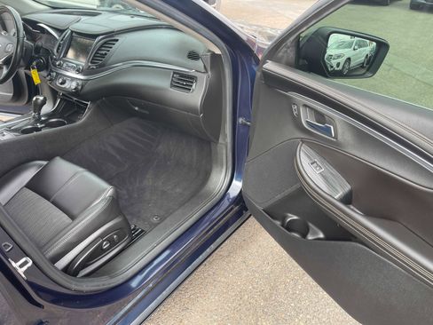 Used 2017 Chevrolet Impala LT image 14