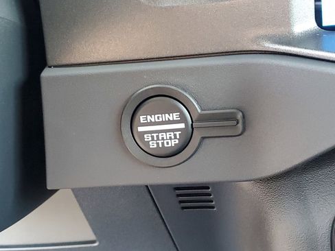 New 2025 Ford Bronco 4-Door image 14