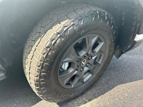 Certified 2025 Lexus GX 550 w/ Accessory Package (CT) AWD/4WD image 33