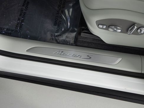 New 2026 Porsche Macan S image 23