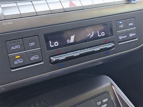 Certified 2024 Hyundai Kona SEL w/ Convenience Package image 32