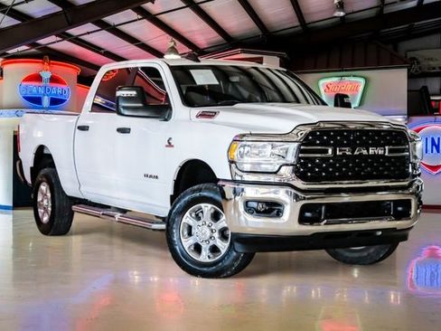 Used 2024 RAM 2500 Big Horn w/ Off Road Package image 1
