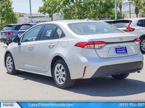 Used 2024 Toyota Corolla LE FWD image 11