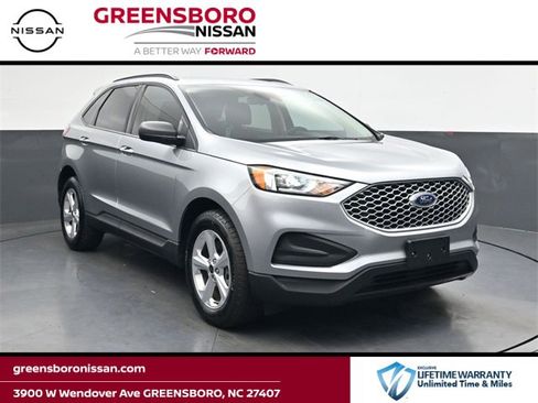 Used 2024 Ford Edge SE image 1
