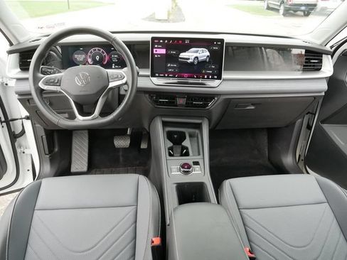 Certified 2026 Volkswagen Tiguan SE AWD/4WD image 22