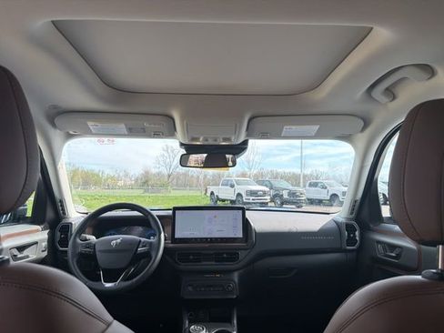 Certified 2025 Ford Bronco Sport Outer Banks w/ Outer Banks Tech Package+ AWD/4WD image 19