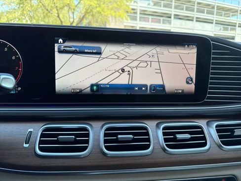 New 2026 Mercedes-Benz GLS 450 4MATIC image 36