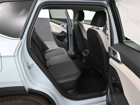 New 2026 Volkswagen Taos SE image 13