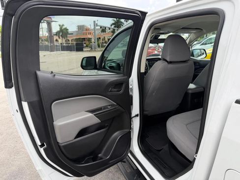 Used 2019 Chevrolet Colorado W/T w/ WT Convenience Package RWD image 21