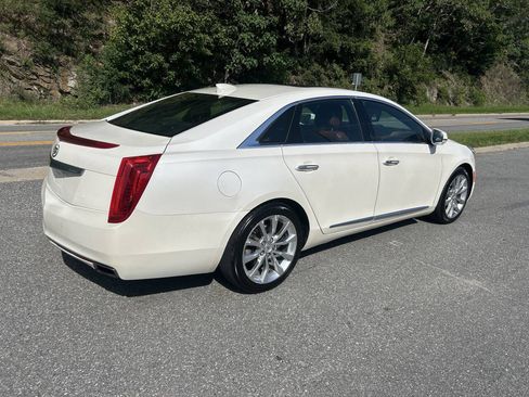 Used 2015 Cadillac XTS Luxury w/ Driver Awareness Package AWD/4WD image 7