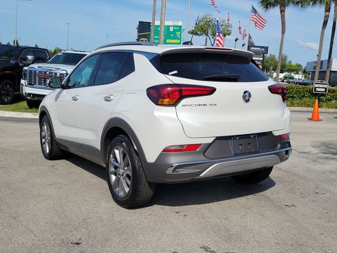 Used 2023 Buick Encore GX Essence w/ Experience Buick Package FWD image 7