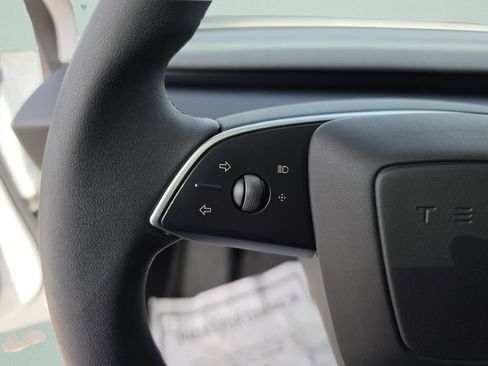 Used 2025 Tesla Model 3 RWD image 29