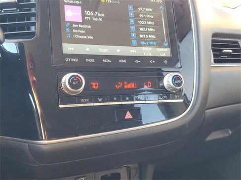 Used 2020 Mitsubishi Outlander SEL image 23