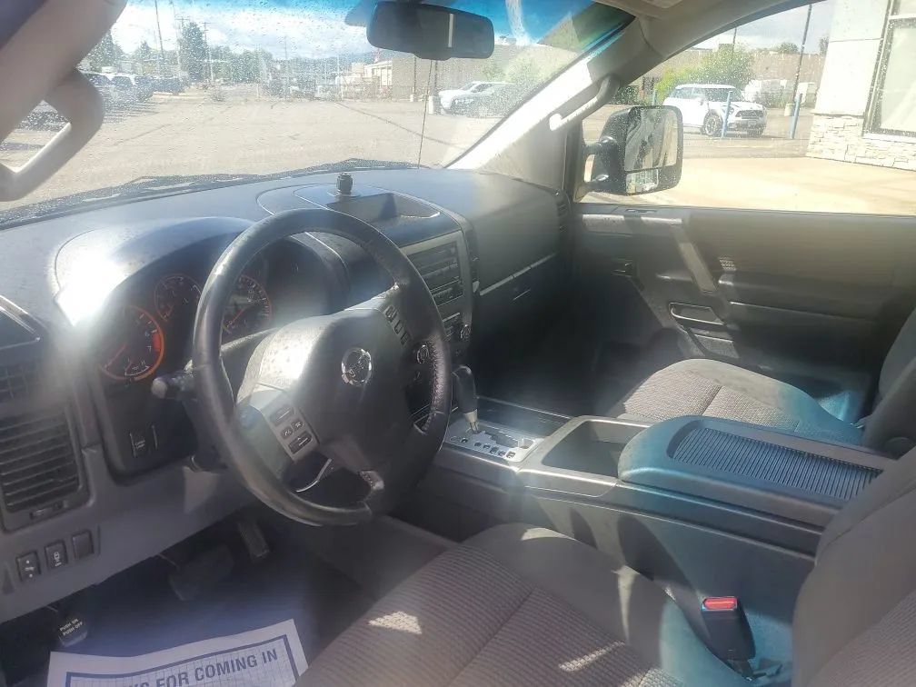 Used 2012 Nissan Titan SV AWD/4WD image 12