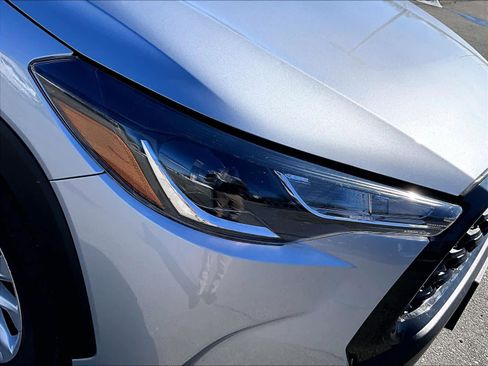 Used 2024 Toyota Corolla Cross LE w/ Moonroof Package image 33