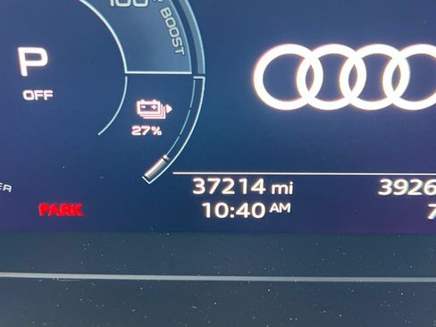 Used 2023 Audi Q4 e-tron Premium Plus w/ Premium Plus AWD/4WD image 28