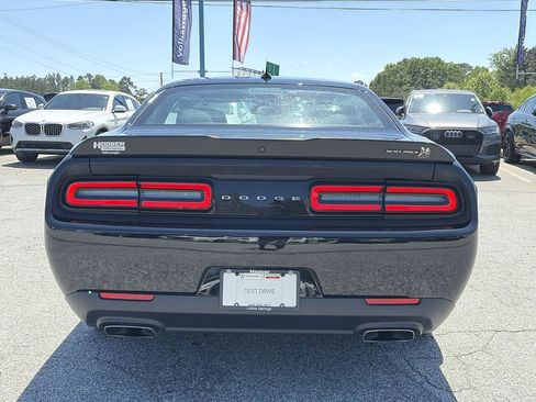 Used 2022 Dodge Challenger R/T Scat Pack w/ Plus Package RWD image 5