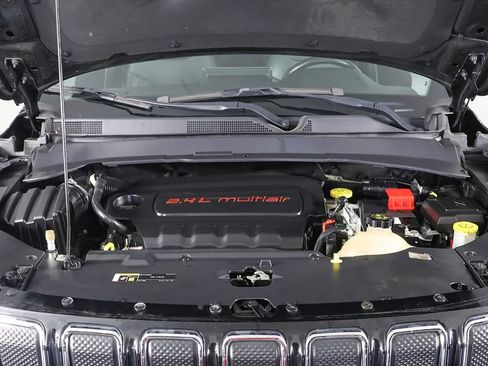 Used 2022 Jeep Compass Limited AWD/4WD image 19