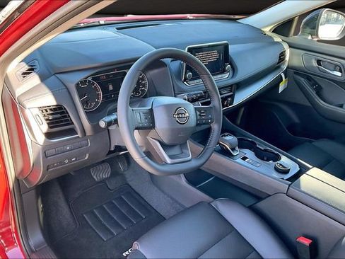 New 2026 Nissan Rogue SV image 7