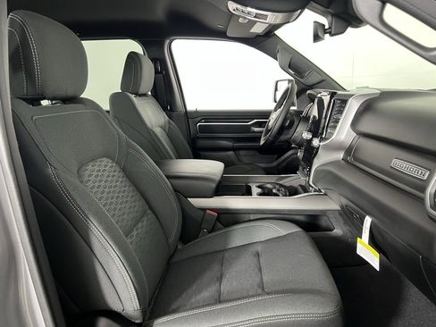 Used 2025 RAM 1500 Big Horn image 32