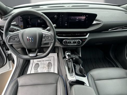 Used 2024 Buick Envista Sport Touring w/ Convenience I Package FWD image 20