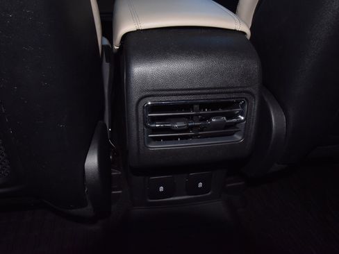 Certified 2025 Lincoln Corsair AWD w/ Equipment Group 101A image 18