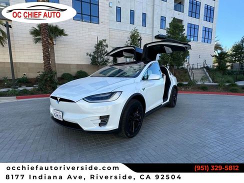 Used 2017 Tesla Model X 75D image 1