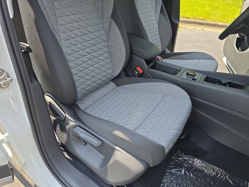 New 2025 Volkswagen Tiguan S image 10