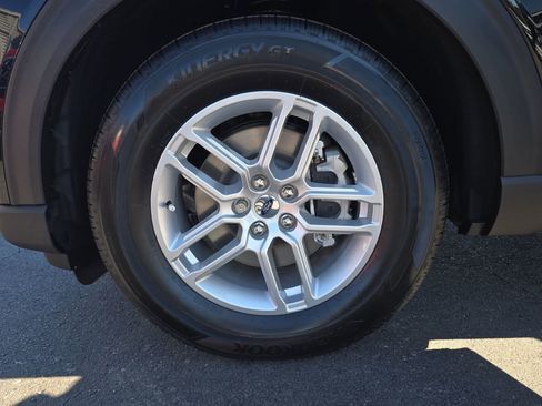 New 2026 Ford Explorer Active w/ Active Comfort Package image 27