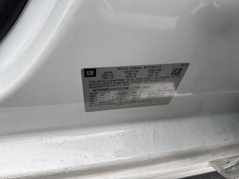 Used 2017 GMC Sierra 1500 SLE w/ SLE Value Package image 2