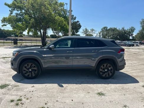 Used 2024 Volkswagen Atlas Cross Sport SE w/ Black Wheel Package FWD image 16