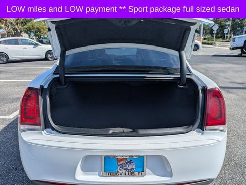 Used 2018 Chrysler 300 Touring w/ Sport Appearance Package RWD image 13