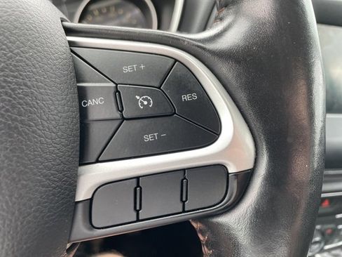 Used 2020 Jeep Compass Latitude image 21