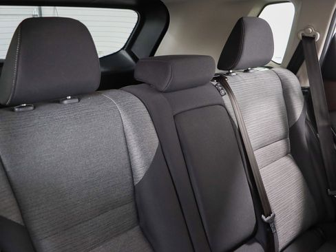 Used 2022 Nissan Rogue SV FWD image 27