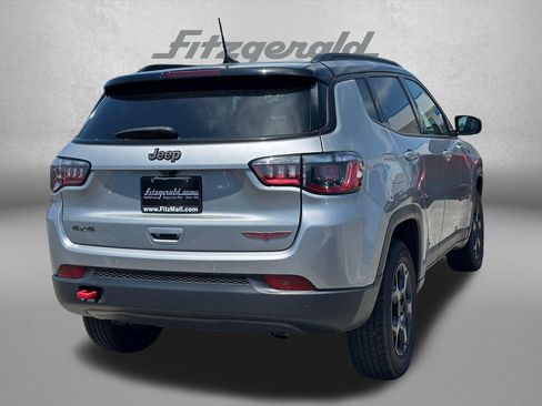 Used 2024 Jeep Compass Trailhawk AWD/4WD image 6