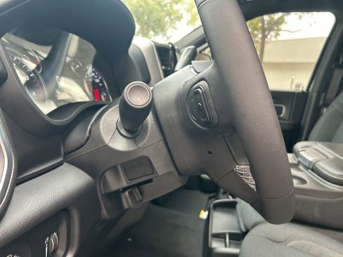 Used 2025 RAM 2500 Big Horn image 39