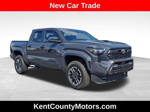 Used 2024 Toyota Tacoma TRD Sport AWD/4WD image 1