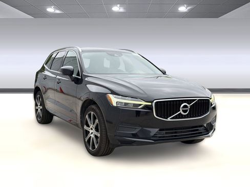 Used 2020 Volvo XC60 T5 Momentum image 7