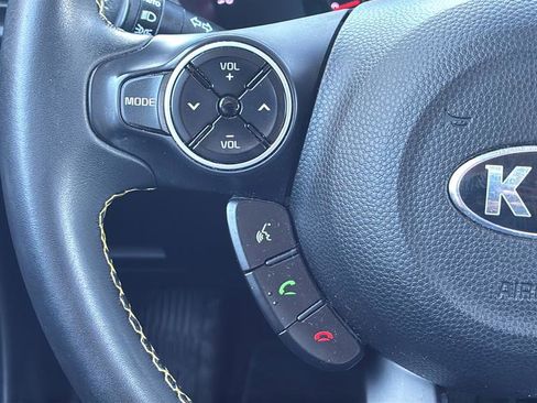 Used 2016 Kia Soul + w/ Designer's Package image 6