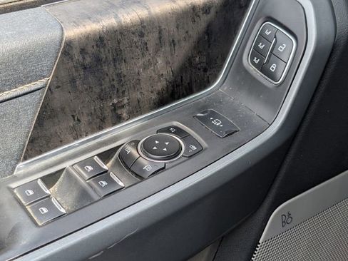 Used 2024 Ford F250 Lariat w/ Lariat Ultimate Package image 23