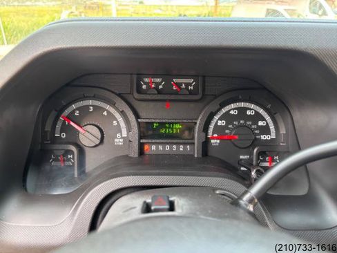 Used 2016 Ford E-350 and Econoline 350 Super Duty RWD image 17