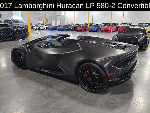 Used 2017 Lamborghini Huracan LP 580-2 RWD image 2