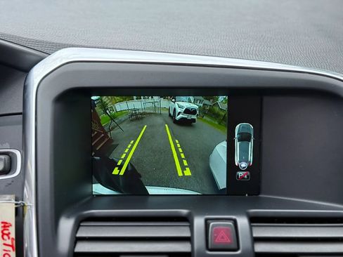 Used 2016 Volvo XC60 T5 Premier w/ Proximity Package FWD image 31