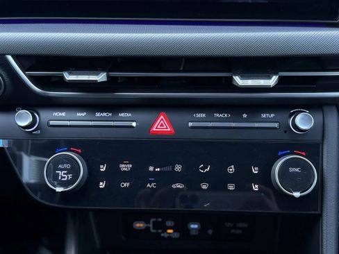 Used 2025 Hyundai Sonata Limited image 37