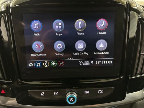 Certified 2023 Chevrolet Traverse LT image 11