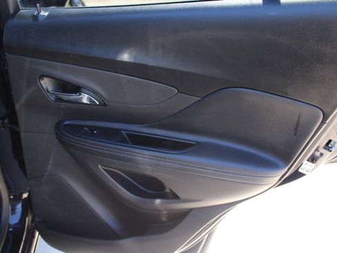 Used 2021 Buick Encore Preferred w/ Safety Package AWD/4WD image 9