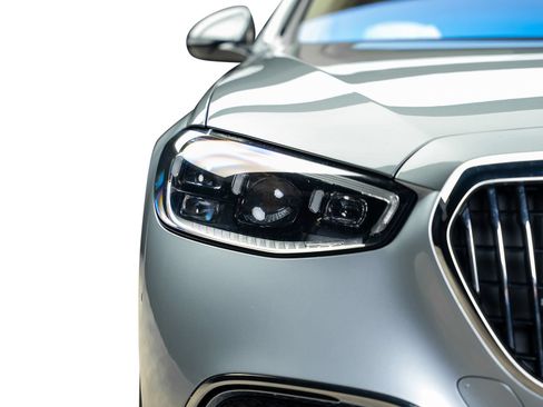 Used 2024 Mercedes-Benz Maybach S 580 4MATIC image 9